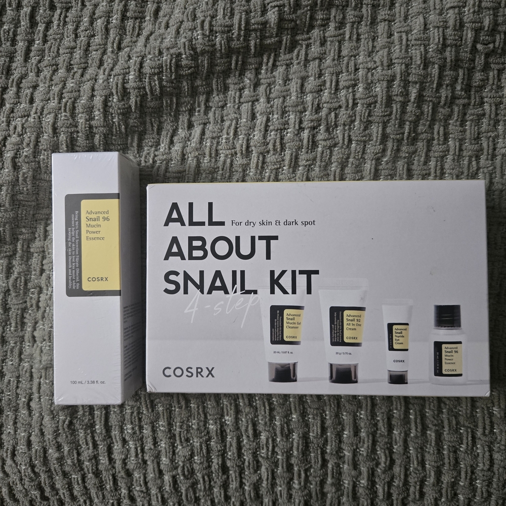COSRX Snail 96 Power Essence Kit - White and Black